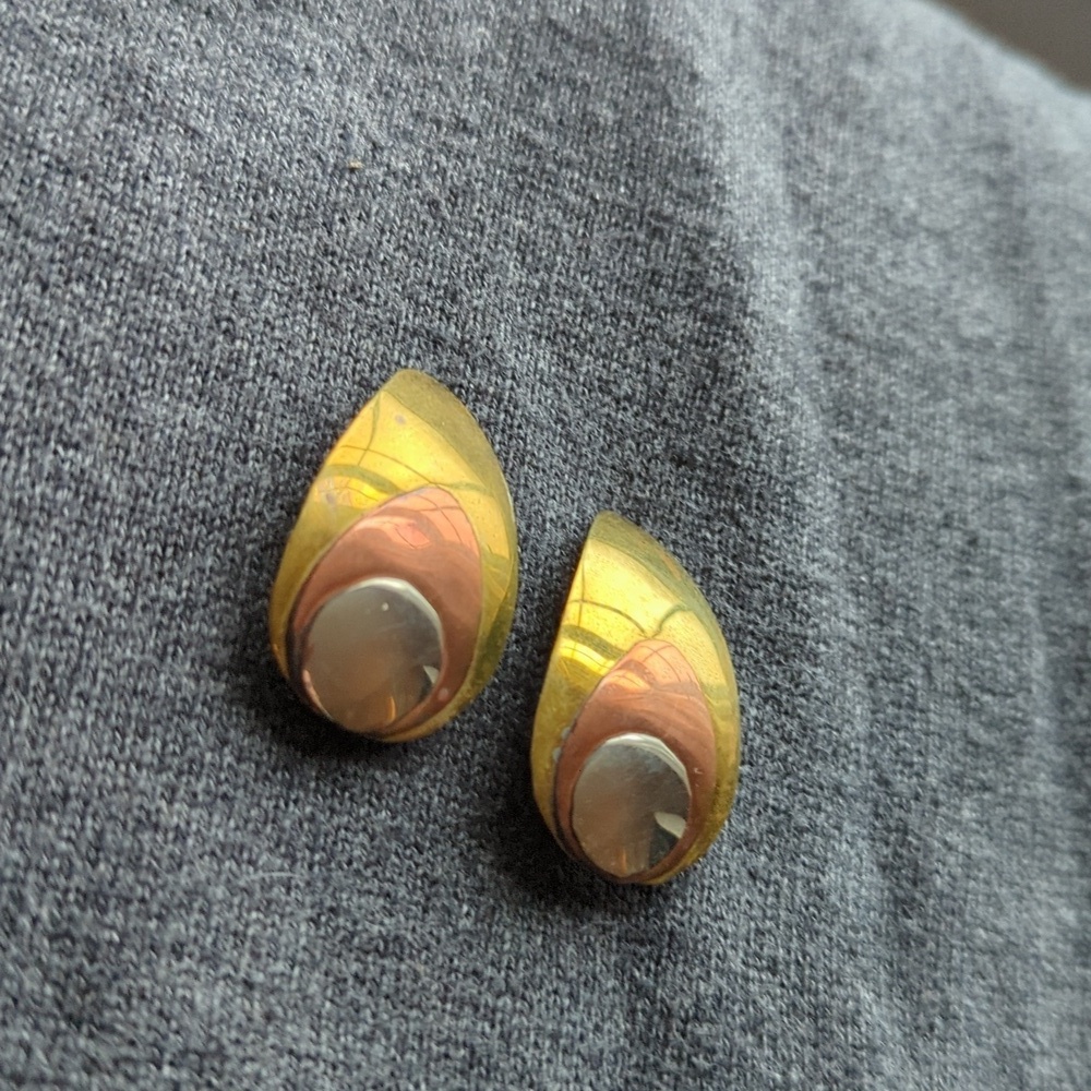 Vintage earrings metallic gold, silver copper clasp clip teardrop shaped chunky